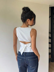 Aloruh Women's Commute & Casual Backless Bowknot Round Neck Black Sleeveless Blouse