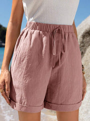 Pantalones cortos informales de verano de algodón verde con cintura elástica, dobladillo enrollado y bolsillos inclinados para mujer de Emery Rose