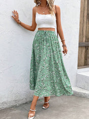 Falda con nudo en la cintura y estampado floral Clasi
