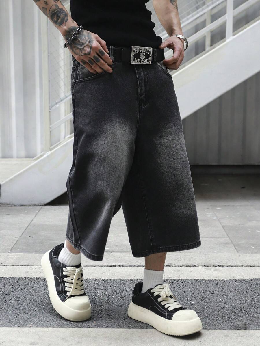 Pantalones cortos vaqueros holgados Manfinity Hypemode para hombre, estilo casual, lavados y de pierna ancha.