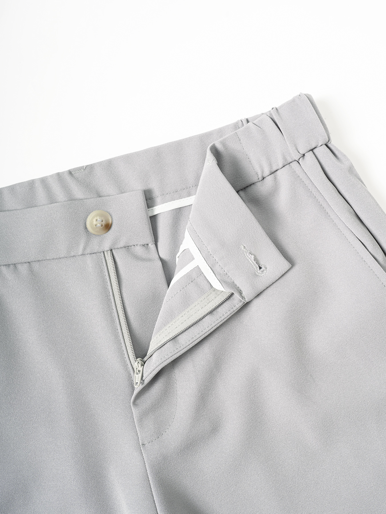 Shorts TECCULI para hombre, formales y cotidianos, cintura elástica de tiro medio y pierna recta. Ideales para oficina, fin de semana y vacaciones. Shorts de poliéster de fácil cuidado. Ropa profesional e informal, ajuste cómodo.