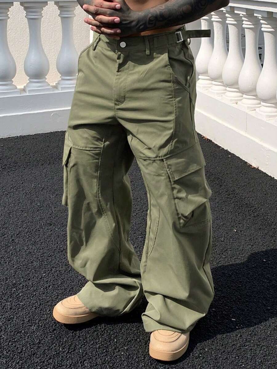 Pantalones cargo caqui informales Manfinity LEGND para hombre, corte holgado, recto, color liso, con múltiples bolsillos. Adelgazantes, color caqui, ideales para San Valentín.