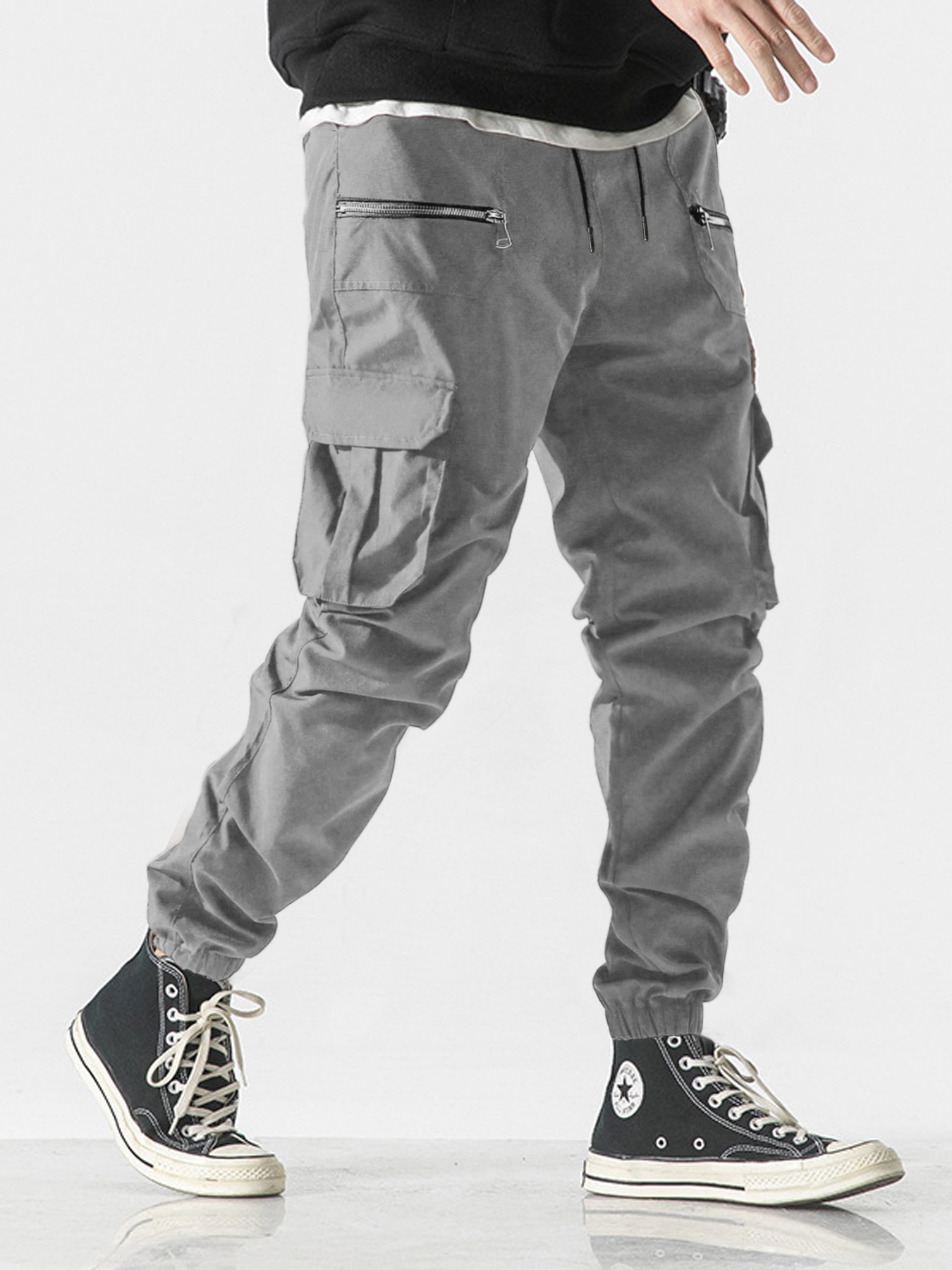 Pantalones cargo gris claro TECCULI para hombre con múltiples bolsillos, bolsillos con solapa y cintura con cordón lateral - Pantalones urbanos de poliéster cómodos para salidas informales, bolsillos funcionales informales de calle, cómodos y ajustados