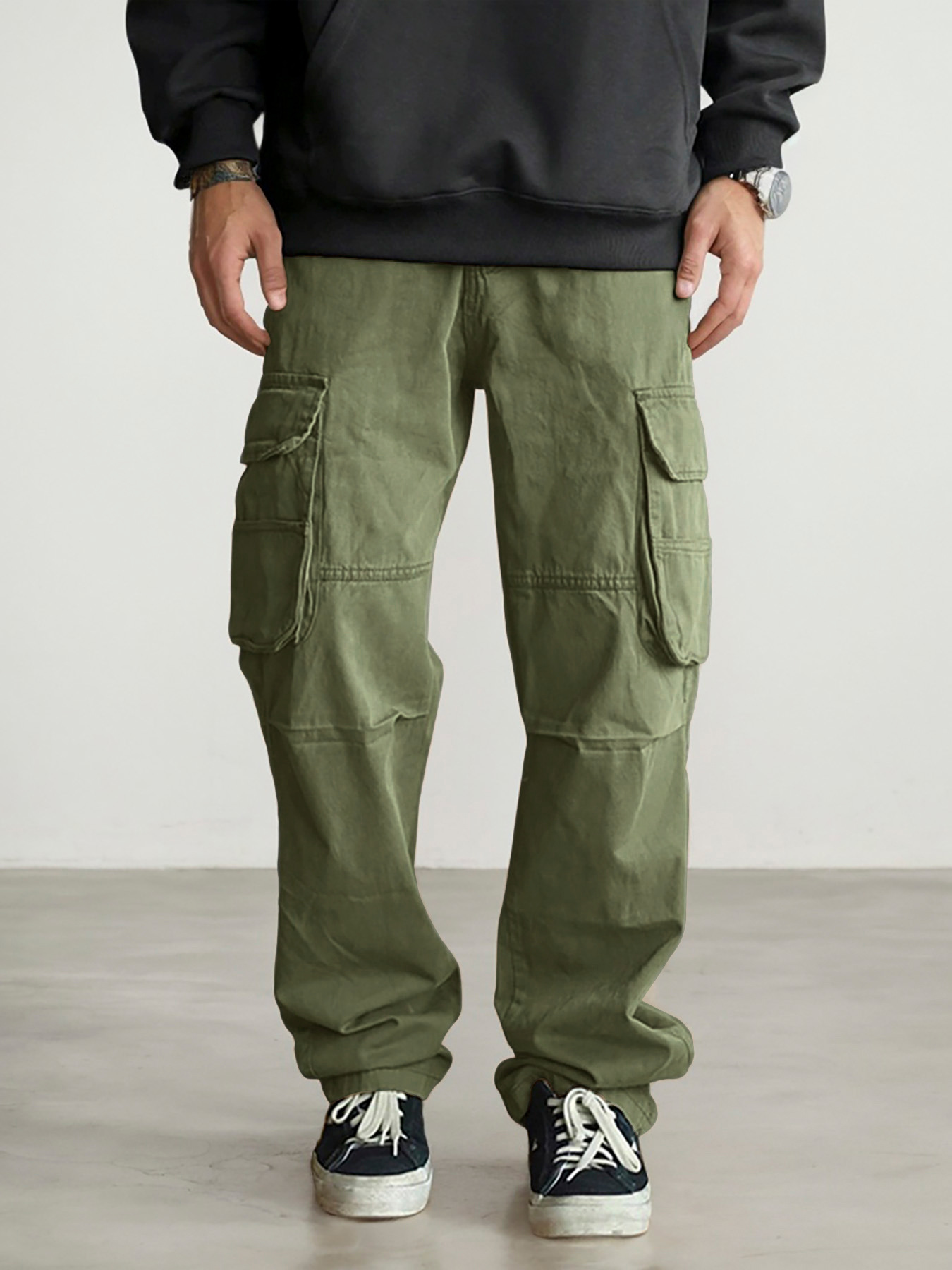 Pantalones cargo holgados TECCULI Manfinity Hypemode para hombre, de corte holgado, de color liso y con bolsillos abatibles.
