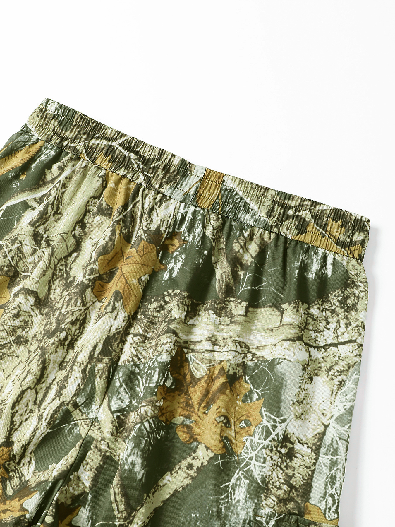 TECCULI Vintage Y2K Camouflage Cargo Pants for Men, Multi-Flap Pocket Design, Loose Fit Casual Outdoor Trousers, Mid Waist with Belt Placket, Non-Stretch Woven Polyester, Regular Length, Streetwear Hip-Hop Style