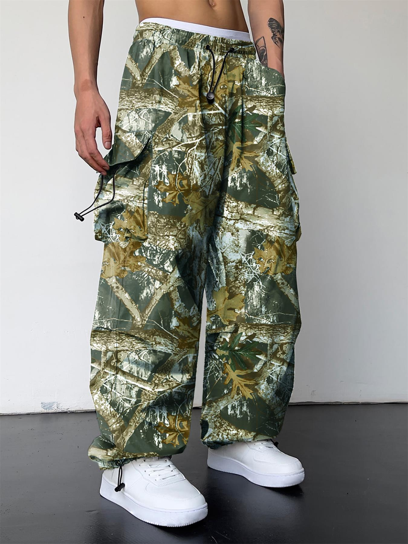 TECCULI Vintage Y2K Camouflage Cargo Pants for Men, Multi-Flap Pocket Design, Loose Fit Casual Outdoor Trousers, Mid Waist with Belt Placket, Non-Stretch Woven Polyester, Regular Length, Streetwear Hip-Hop Style
