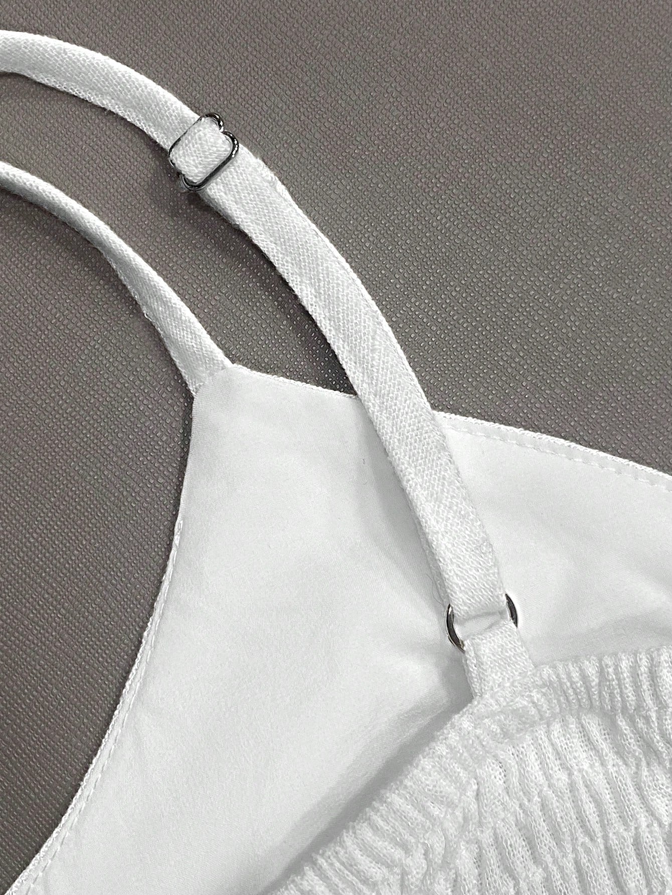 Camisola de tirantes sexy informal de lino blanco estilo bohemio para mujer, con cuello en V, ideal para festivales de música, conciertos, fiestas de Coachella, ideal para uso diario en primavera y verano, para chicas jóvenes y atuendos rave. 