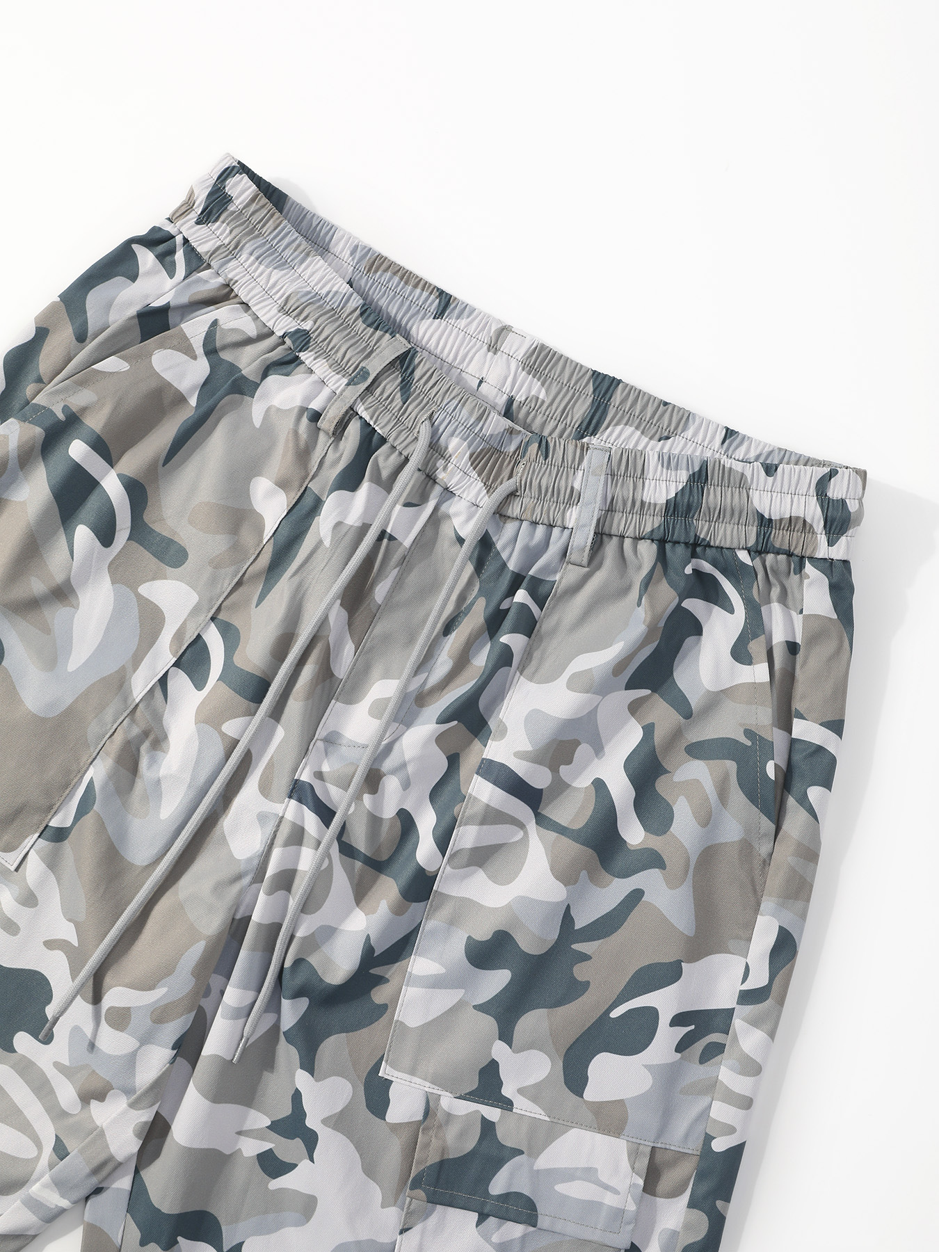 TECCULI Vintage Y2K Camouflage Cargo Pants for Men, Multi-Flap Pocket Design, Loose Fit Casual Outdoor Trousers, Mid Waist with Belt Placket, Non-Stretch Woven Polyester, Regular Length, Streetwear Hip-Hop Style