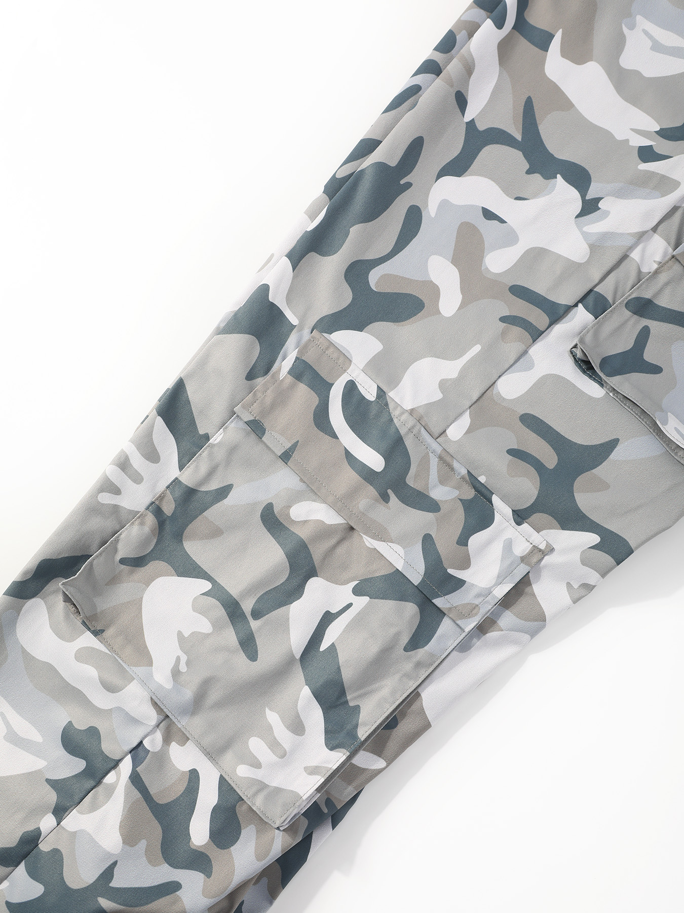 TECCULI Vintage Y2K Camouflage Cargo Pants for Men, Multi-Flap Pocket Design, Loose Fit Casual Outdoor Trousers, Mid Waist with Belt Placket, Non-Stretch Woven Polyester, Regular Length, Streetwear Hip-Hop Style