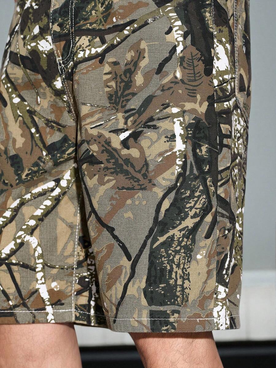 Pantalones cortos vaqueros holgados Manfinity LEGND para hombre, estilo casual, con estampado de ramas de árbol, camuflaje verde, ideal como regalo para esposo o novio.
