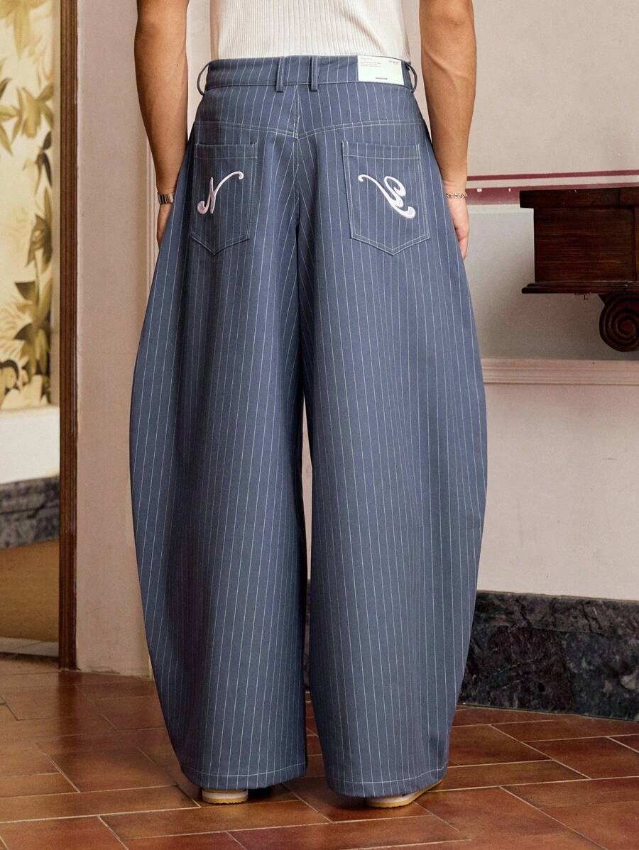 Pantalones holgados SWAVVY informales de gran tamaño con rayas azules y letras 3D bordadas para hombre, ideales para el verano y la escuela.