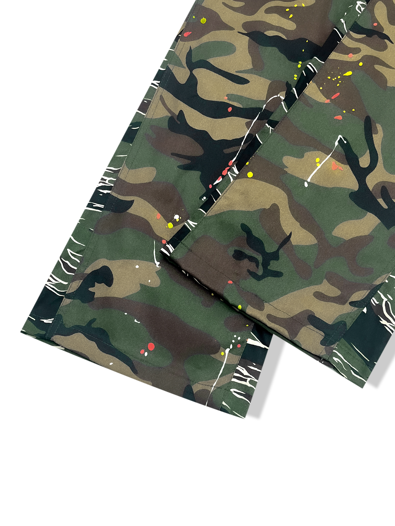 TECCULI - Mono acampanado con múltiples bolsillos, estampado de camuflaje, estilo neutro versátil, para las cuatro estaciones, holgado, informal, recto, para hombre, nuevos productos