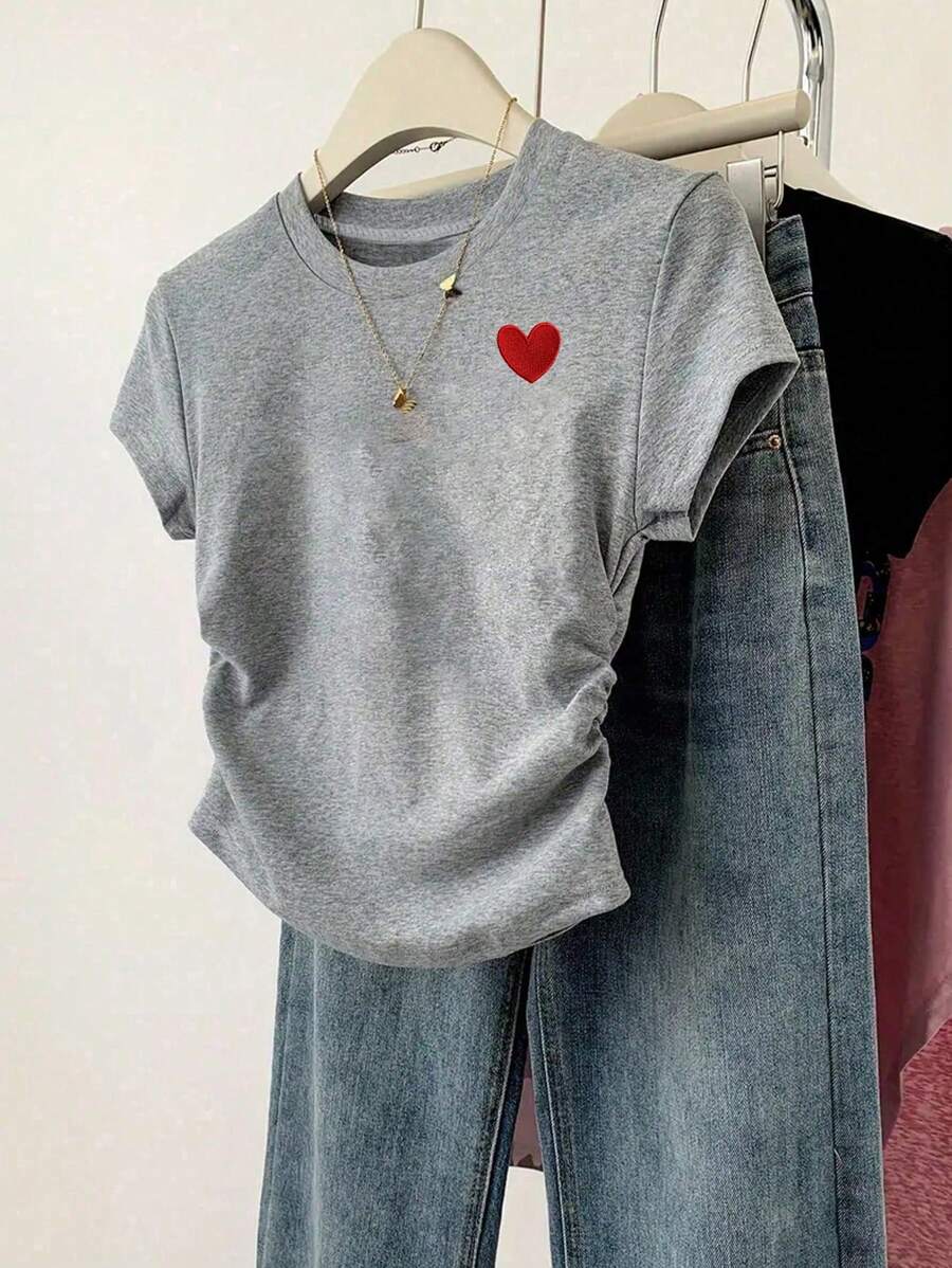 Camiseta informal minimalista con lazo rosa y volantes en la cintura para niña preadolescente de Wildeya