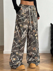 Pantalones anchos con cintura con cordón y estampado de camuflaje informal para mujer de Coolane para primavera y verano