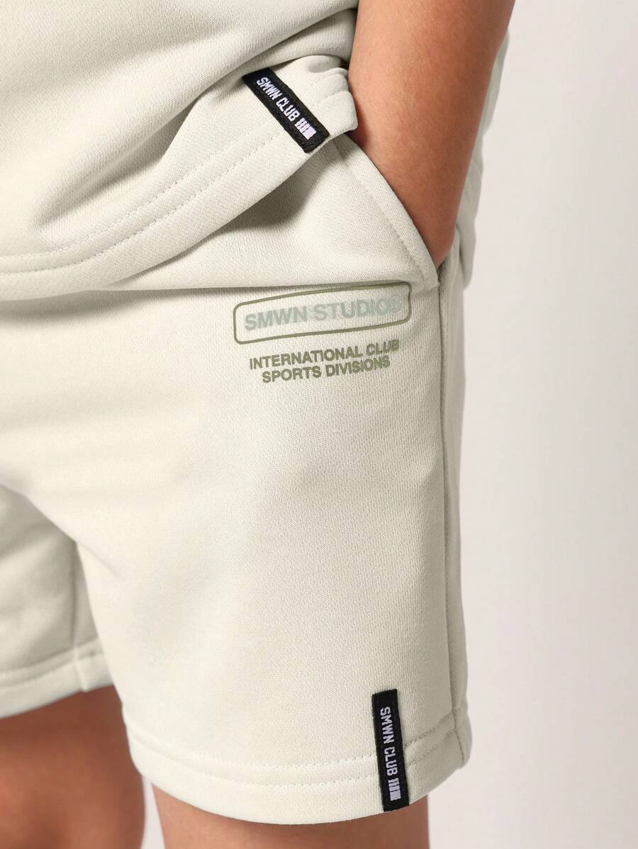 Conjunto deportivo de dos piezas para niños de SUMWON, ropa de estar por casa de Los Ángeles, California, estilo urbano atlético, informal, para entrenamiento de verano y primavera, conjunto a juego, pantalones cortos cómodos coordinados