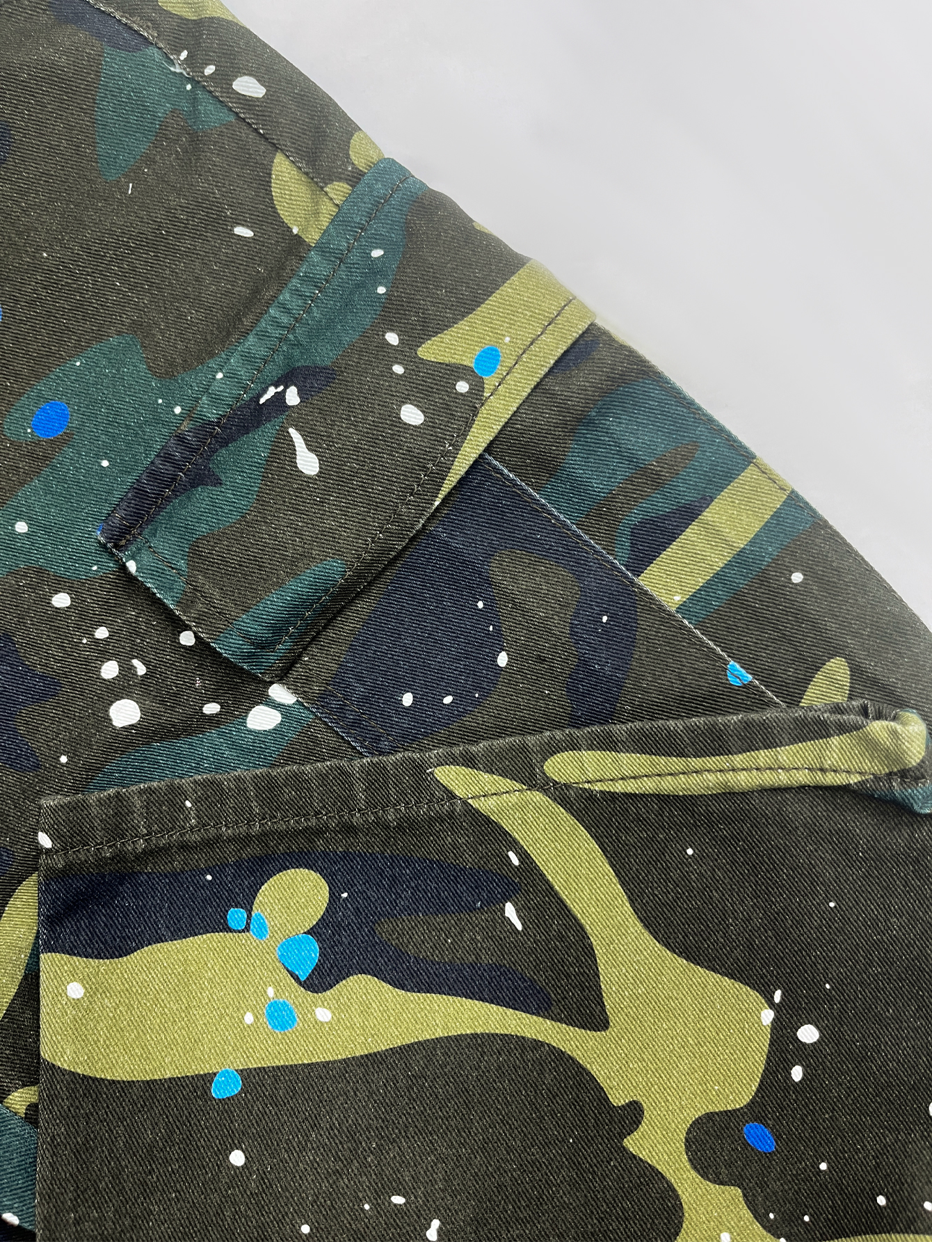Vaqueros de mezclilla de camuflaje TECCULI estilo callejero americano casual de moda juvenil