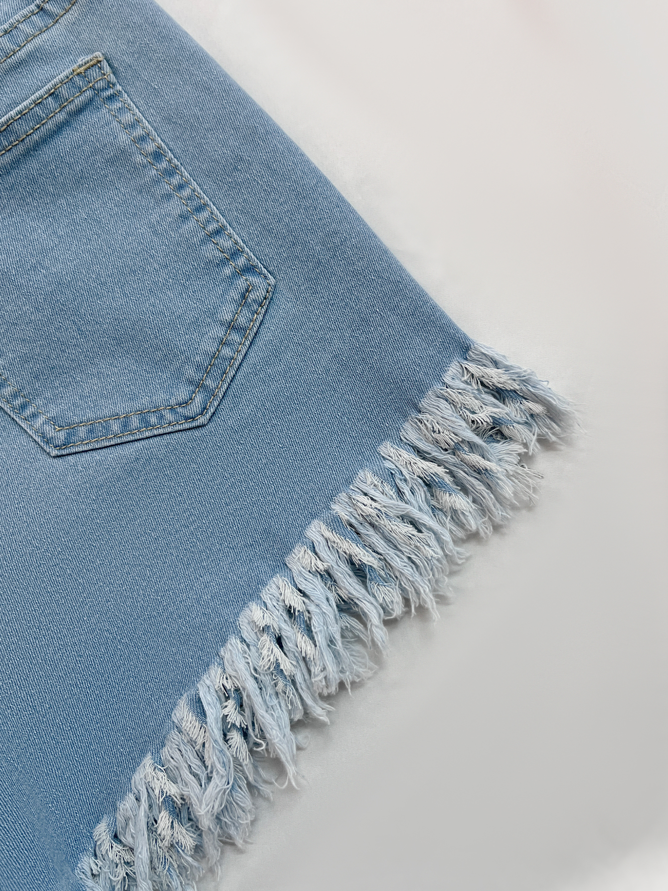 TECCULI - Pantalones cortos vaqueros de primavera y verano para mujer, cintura media, ajustados, con diseño de chica sexy, con borlas y borde sin rematar, corte A