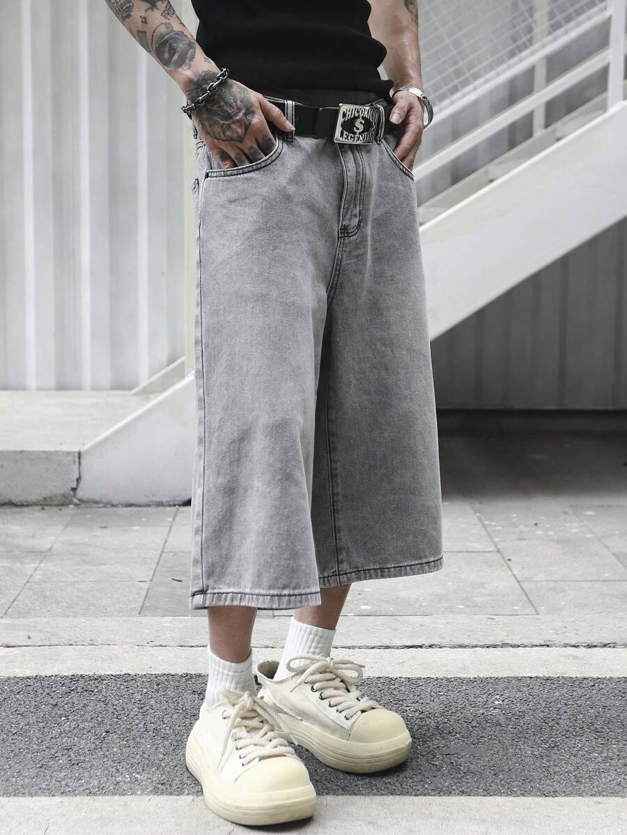 Pantalones cortos vaqueros holgados Manfinity Hypemode para hombre, estilo casual, lavados y de pierna ancha.