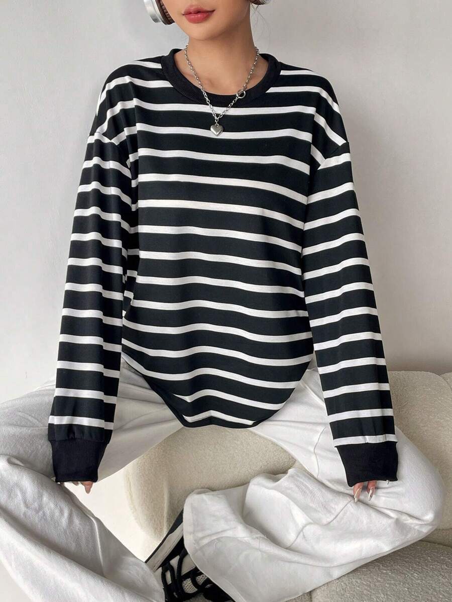 Sudadera con capucha EZwear Spring White Stripe Print con hombros caídos para graduación, regreso a clases, graduación, trajes para maestras para mujer, regreso a clases.