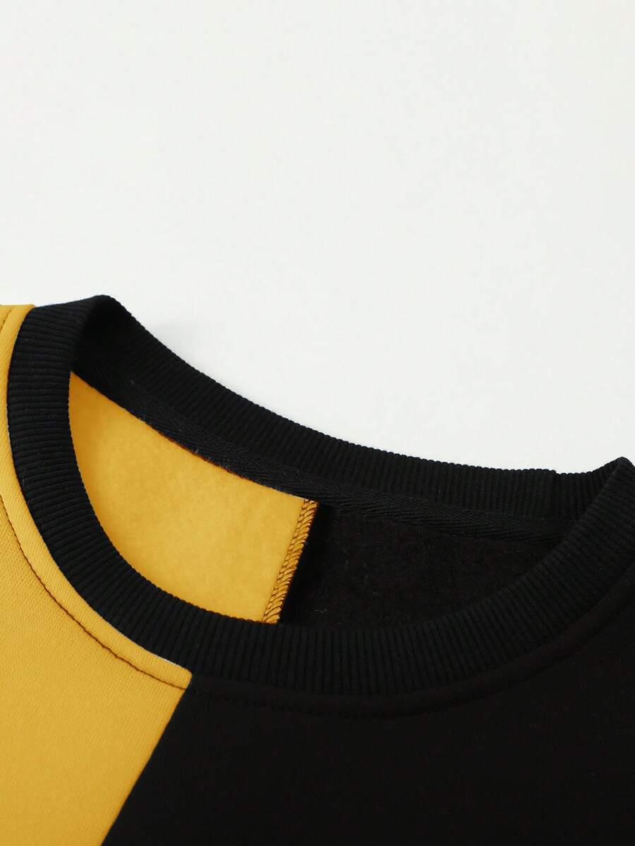 Sudadera holgada con estampado de osito de peluche y eslogan de Manfinity Hypemode para hombre, bicolor, con forro térmico, sudadera con capucha de oso y Winnie Pooh