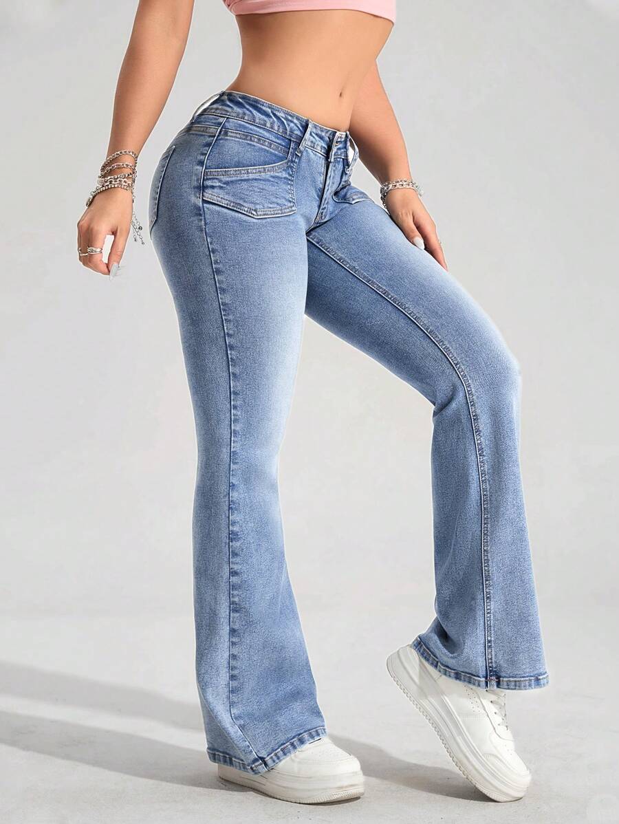 Vaqueros casuales ajustados con pierna acampanada y colores contrastantes para mujer de EZwear