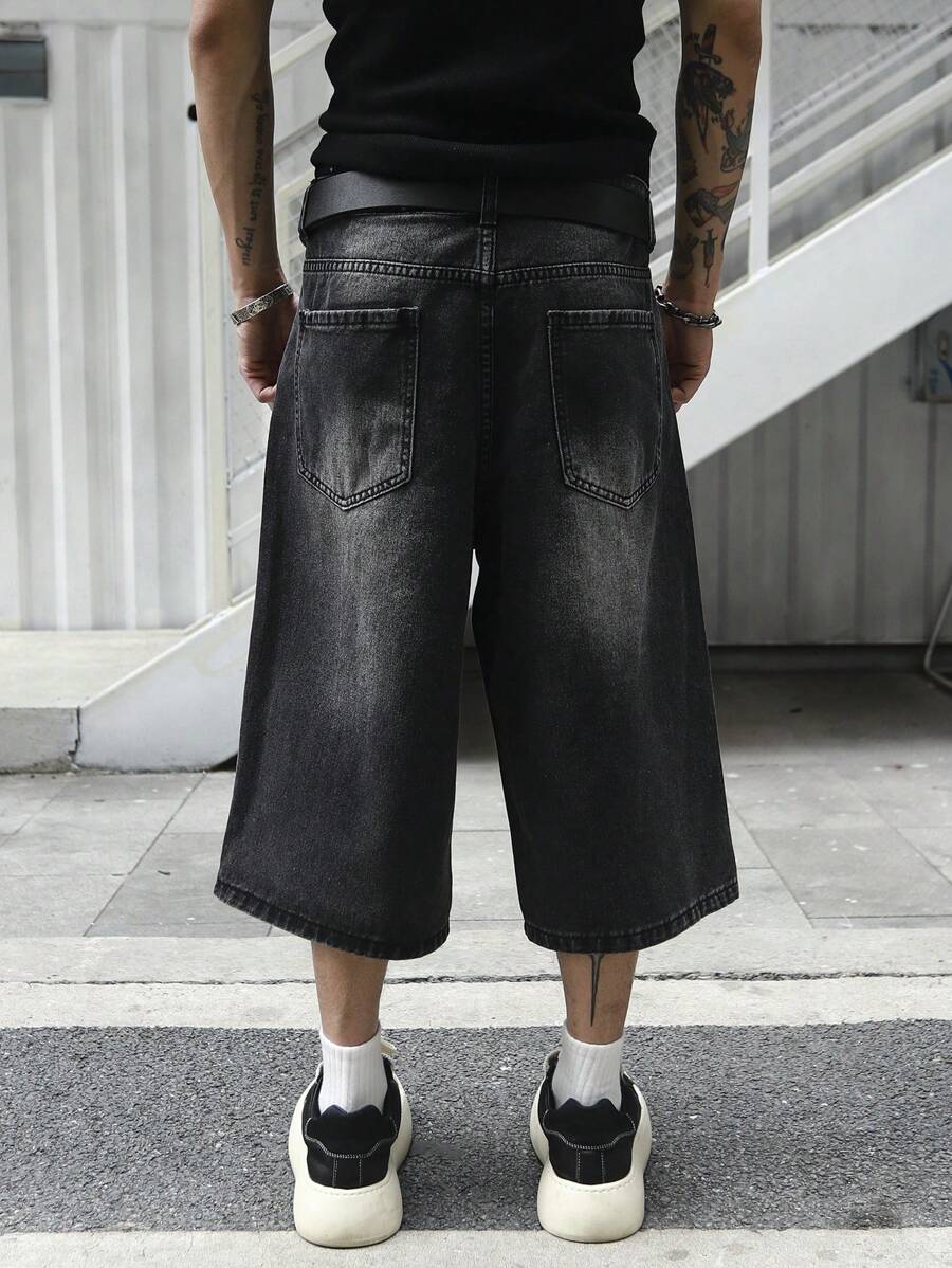 Pantalones cortos vaqueros holgados Manfinity Hypemode para hombre, estilo casual, lavados y de pierna ancha.