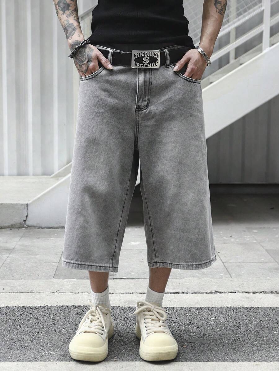 Pantalones cortos vaqueros holgados Manfinity Hypemode para hombre, estilo casual, lavados y de pierna ancha.