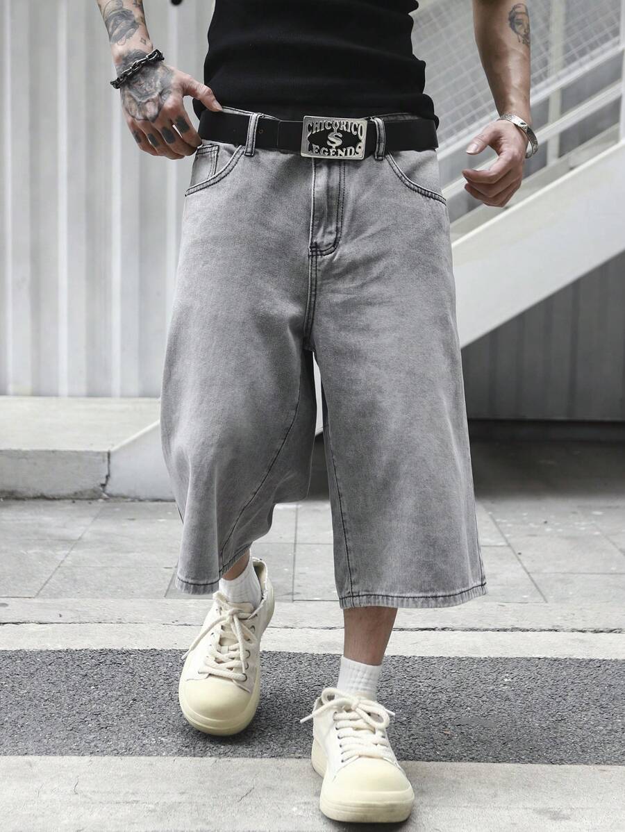 Pantalones cortos vaqueros holgados Manfinity Hypemode para hombre, estilo casual, lavados y de pierna ancha.
