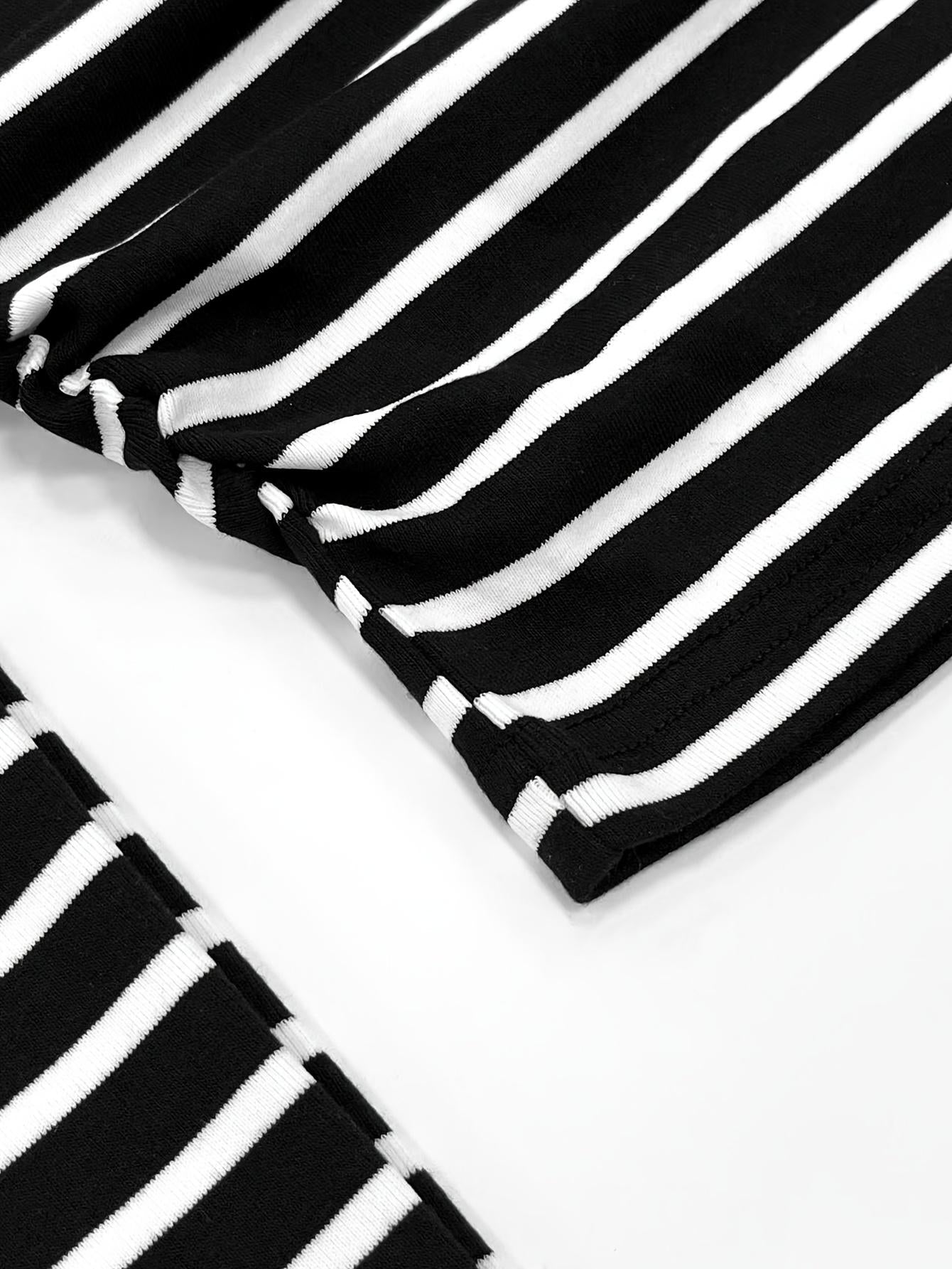 Camiseta con detalle de botones y estampado de rayas francesas de TECCULI