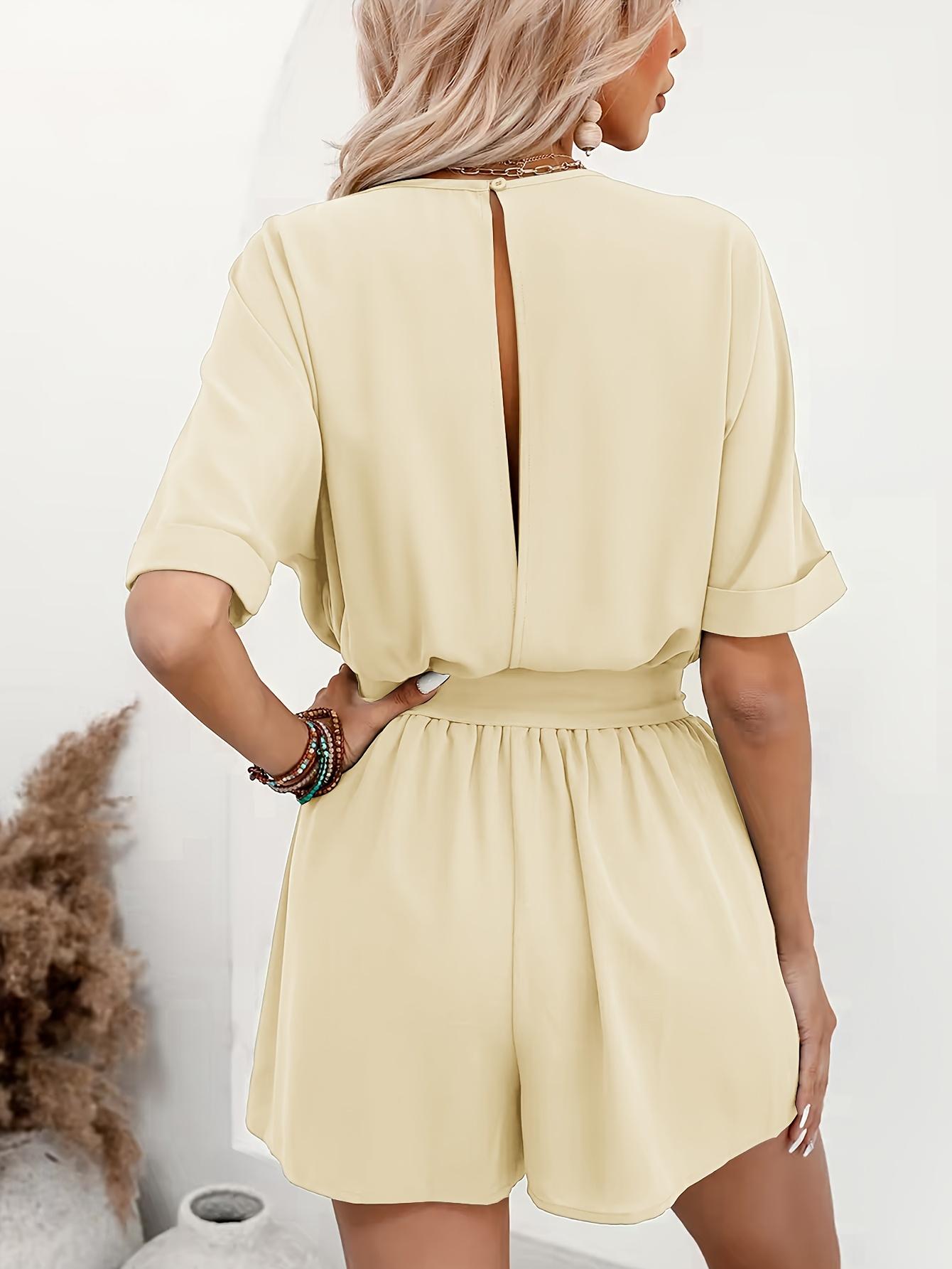 Mono informal verde claro TECCULI para mujer con lazo en la cintura. Manga corta, corte holgado, cuello redondo. Perfecto para vacaciones de primavera/verano, citas y desplazamientos. Conjunto de vacaciones, corte holgado, tejido texturizado.